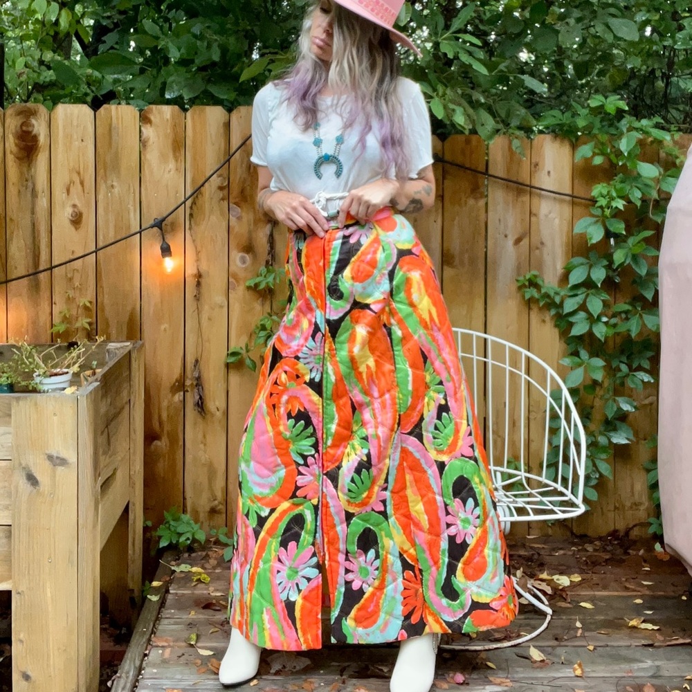 Meet your Posher, Erin :instagram @graybuffalo_ - Picture 7 of 9